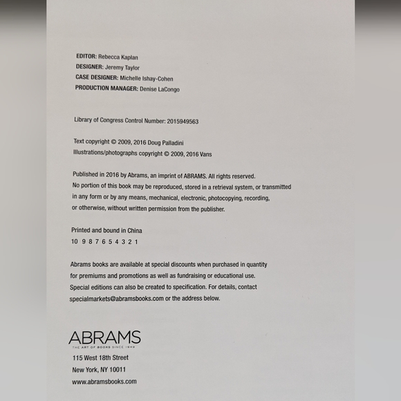 Vans "Off the Wall" Hard cover Book - used - good condition - Picture 4 of 10